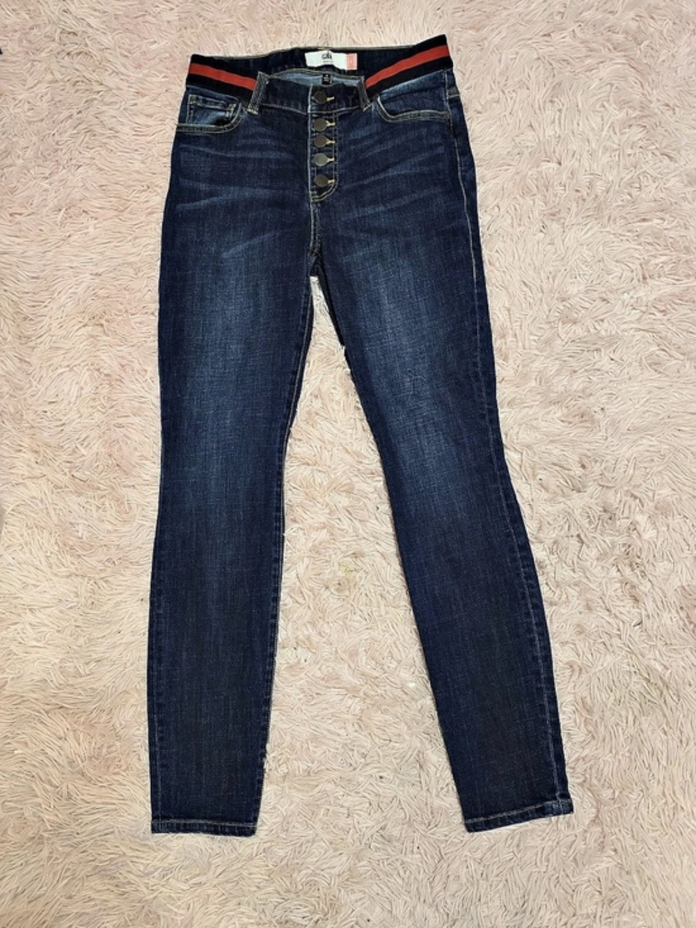 cabi Jeans- Simone Button Fly Skinny jeans
Sz 4